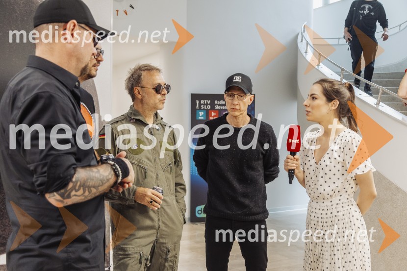  Tomi Meglič, glasbenik, pevec skupine Siddharta;  Jani Hace, glasbenik, Siddharta;  Primož  Benko, glasbenik, član skupine Siddharta;  ... SIDDHARTA – 30 let, ekskluzivni koncert in predstavitev podkasta “Pot do X”