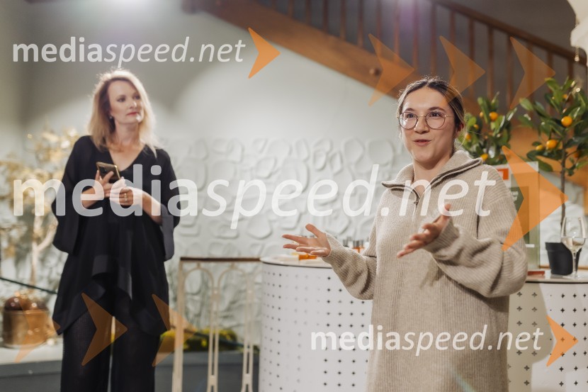  Taja Zuccato, novinarka;  Lisa Belhassen, ambasadorka znamke Maison CrivelliV Ikoni predstavili Maison Crivelli z ambasadorko Liso Belhassen