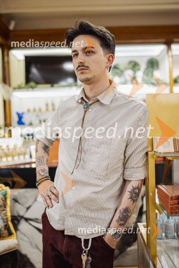 V Ikoni predstavili Maison Crivelli z ambasadorko Liso Belhassen