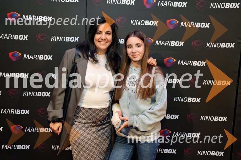  Andreja  Kutin Lednik, novinarka;  Neža LednikKarate Kid: Legende, premiera filma v Mariboxu