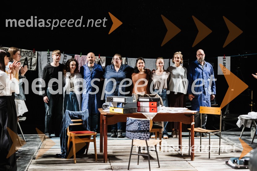  Timon Šturbej, igralec;  Urška Taufer, igralka;  Iztok Drabik Jug, igralec;  Ana Facchini, igralka;  Marjuta  Slamič, igralka;  Lara Fortuna, igralka;  Ivana Percan Kodarin, igralka;  Miha Nemec, igralec, režiser, vodja Snovalnega gledališča Sakerdon MihajlovičAnhovo, premiera drame v SNG Nova Gorica