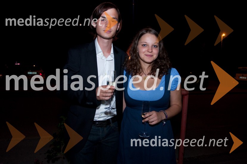 Matic Bukovec in Monika JeklerDan žena, premiera predstave