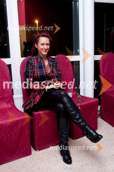 Mateja Benedetti, modna oblikovalkaDan žena, premiera predstave