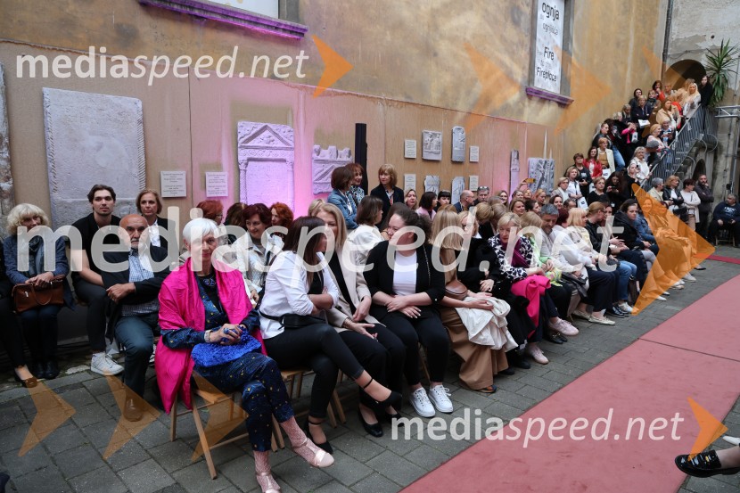 Mesec mode v muzeju, zaključna modna revija in 80's party