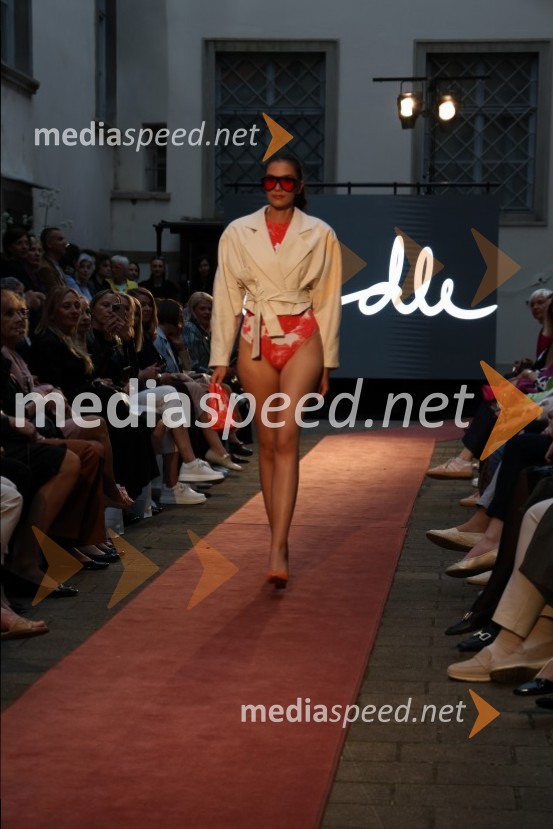 Mesec mode v muzeju, zaključna modna revija in 80's party