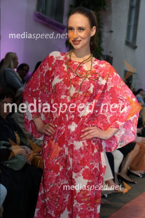 Mesec mode v muzeju, zaključna modna revija in 80's party