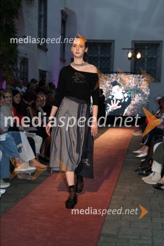 Mesec mode v muzeju, zaključna modna revija in 80's party