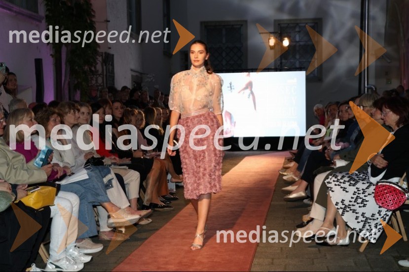 Mesec mode v muzeju, zaključna modna revija in 80's party