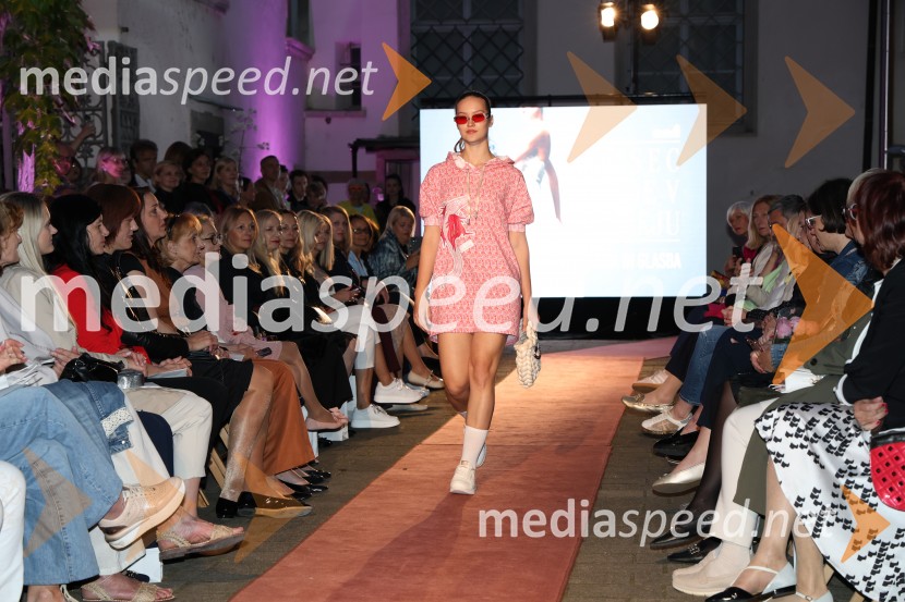 Mesec mode v muzeju, zaključna modna revija in 80's party