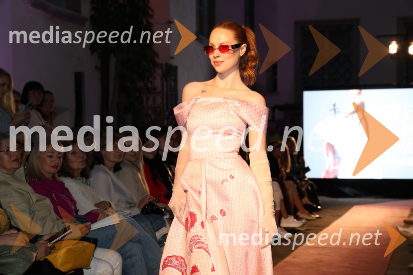 Mesec mode v muzeju, zaključna modna revija in 80's party