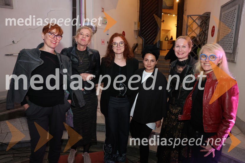 Mesec mode v muzeju, zaključna modna revija in 80's party