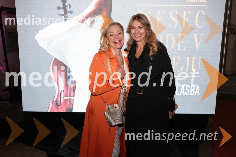  ... ;  Natalija Jelušič Babič, fotografinjaMesec mode v muzeju, zaključna modna revija in 80's party