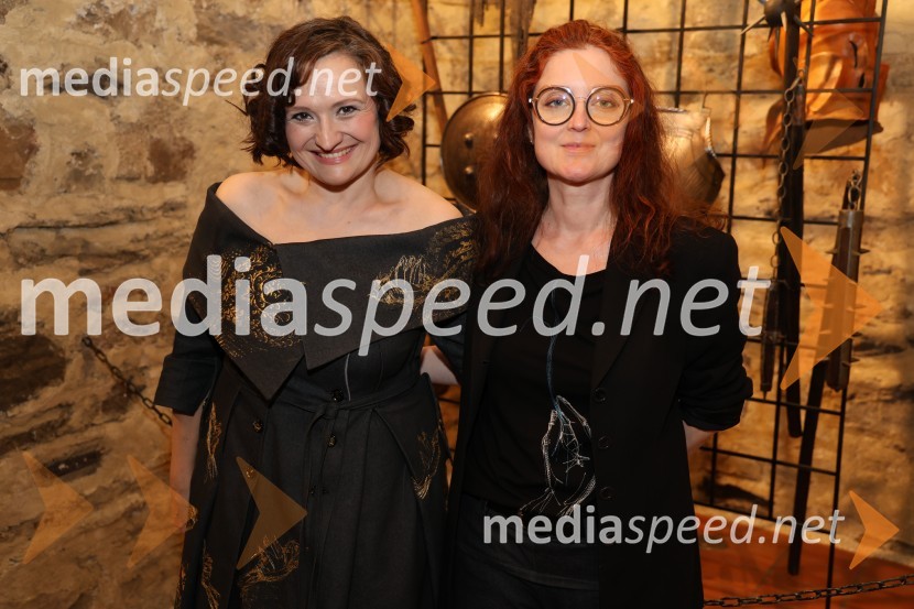  Maja Pihler Stermecki-Bilbi, glasbenica;  Mira Strnad, kostumografinjaMesec mode v muzeju, zaključna modna revija in 80's party