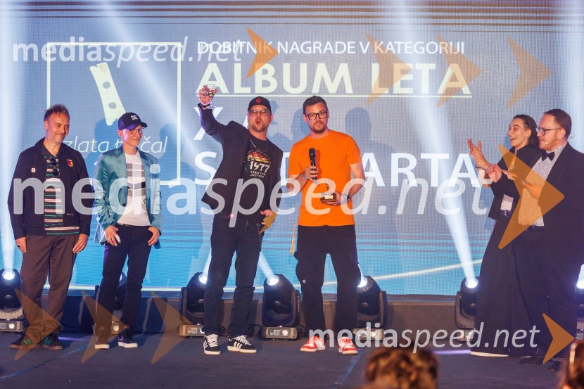  Jani Hace, glasbenik, Siddharta;  Primož  Benko, glasbenik, član skupine Siddharta;  Tomi Meglič, glasbenik, pevec skupine Siddharta;  Boštjan Meglič, glasbenik, član skupine Siddharta;  ... ;  ... Zlata piščal 2025, podelitev glasbenih nagrad