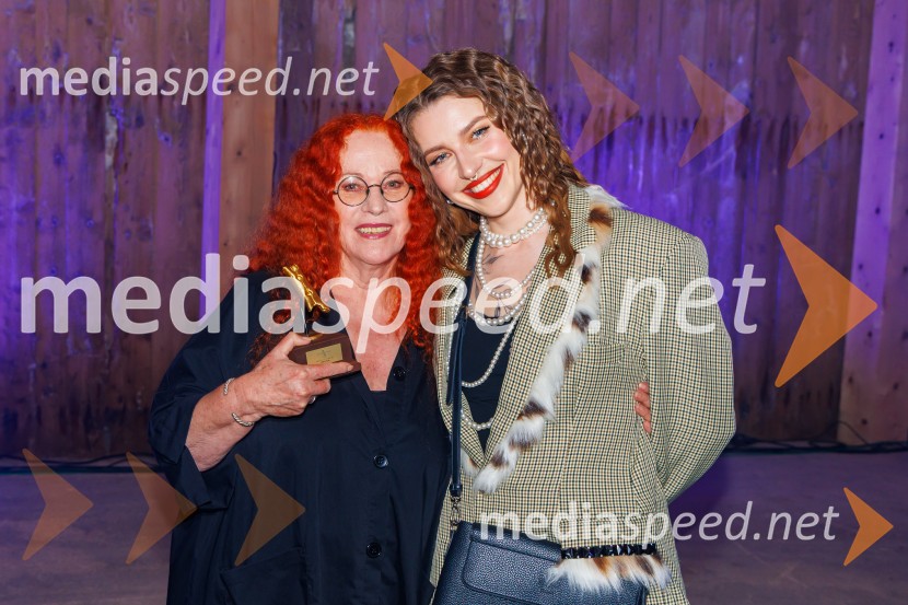  Neca Falk, pevka;  Maja Keuc, pevka, AmayaZlata piščal 2025, podelitev glasbenih nagrad