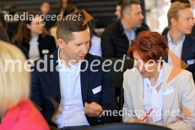  Dino Zupančič, kreativni direktor in partner, Agencija 101;  Mateja Forštnarič, Aerosol d.o.o.MQ konferenca 2025: Nadarjeni za uspeh