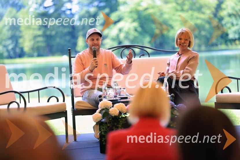  Mitja Okorn, režiser; mag. Edita Kuhelj Krajnović, direktorica, MediadeMQ konferenca 2025: Nadarjeni za uspeh