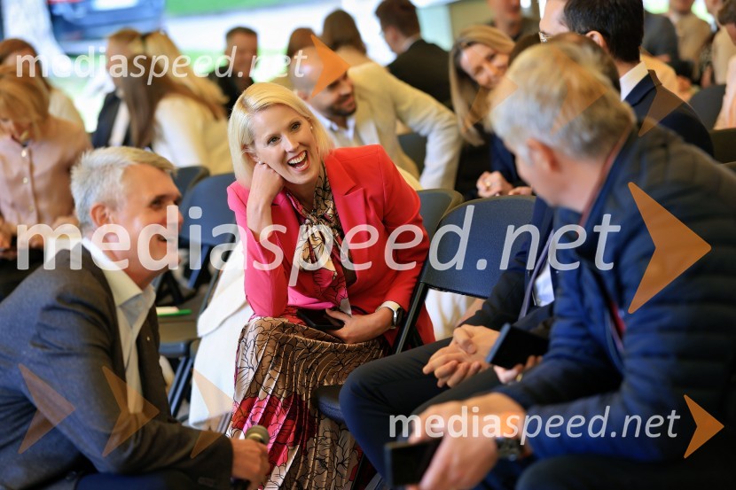  ... ;  Petra Juvančič, izvršna direktorica, Združenje Manager;  ... MQ konferenca 2025: Nadarjeni za uspeh