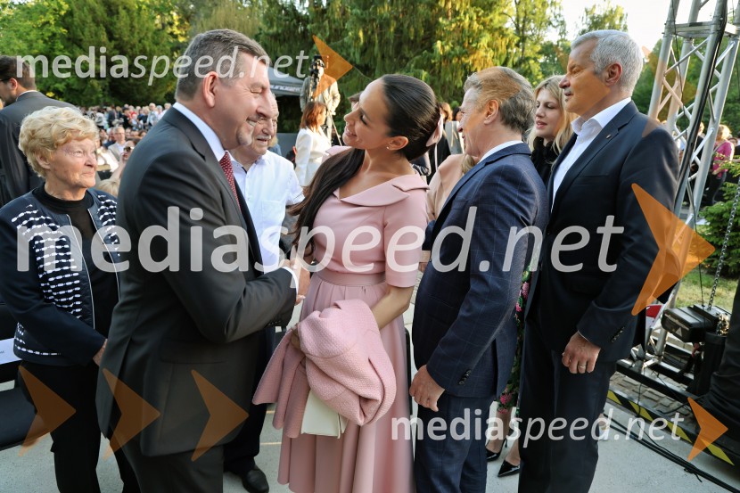 dr. Aleš Musar, lastnik Ruske dače;  Tina Gaber, fotomodel; dr. Robert Golob, predsednik vlade RS;  Aleksander Saša Arsenovič, župan, Mestna občina Maribor10. Operna noč v Mestnem parku 2025