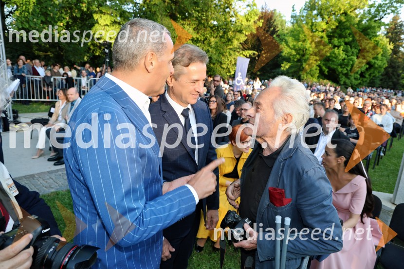  Danilo Rošker, direktor SNG Maribor; dr. Robert Golob, predsednik vlade RS;  Smiljan Pušenjak, fotograf10. Operna noč v Mestnem parku 2025