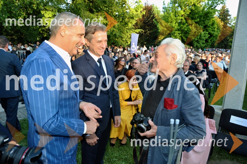  Danilo Rošker, direktor SNG Maribor; dr. Robert Golob, predsednik vlade RS;  Smiljan Pušenjak, fotograf10. Operna noč v Mestnem parku 2025