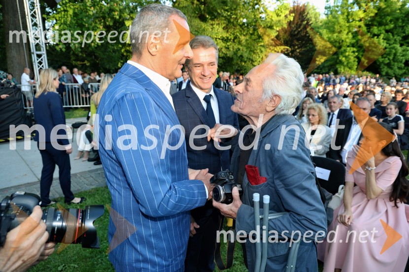  Danilo Rošker, direktor SNG Maribor; dr. Robert Golob, predsednik vlade RS;  Smiljan Pušenjak, fotograf10. Operna noč v Mestnem parku 2025