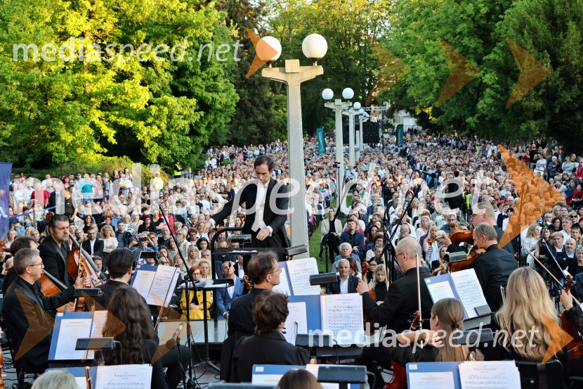  Simon Krečič, umetniški direktor Opere SNG Maribor10. Operna noč v Mestnem parku 2025