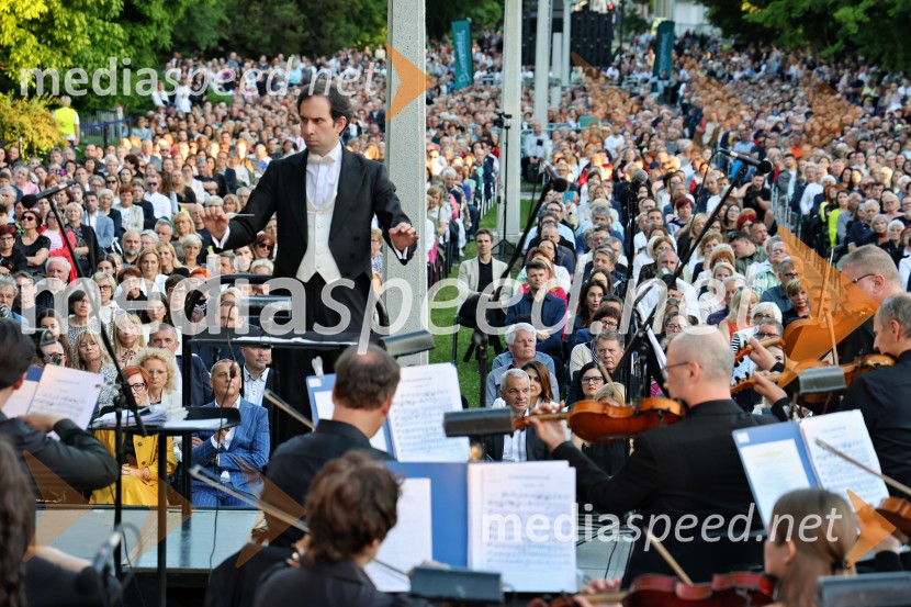  Simon Krečič, umetniški direktor Opere SNG Maribor10. Operna noč v Mestnem parku 2025