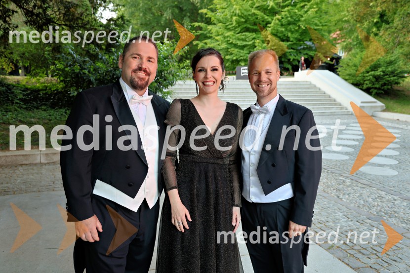  Jaki Jurgec, operni solist;  Valentina Čuden, operna pevka;  Martin Sušnik, operni solist10. Operna noč v Mestnem parku 2025