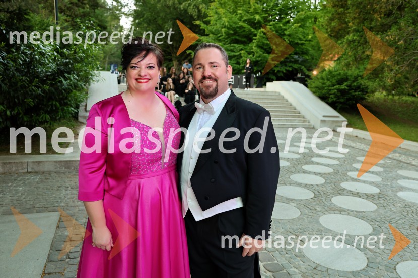  Rebeka Lokar, operna pevka;  Jaki Jurgec, operni solist10. Operna noč v Mestnem parku 2025