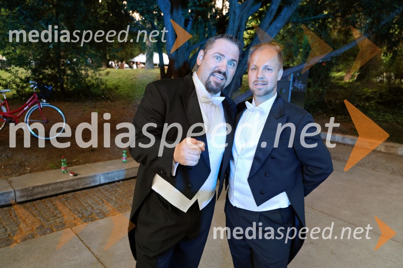  Jaki Jurgec, operni solist;  Damijan Stepančič, ilustrator in slikar10. Operna noč v Mestnem parku 2025