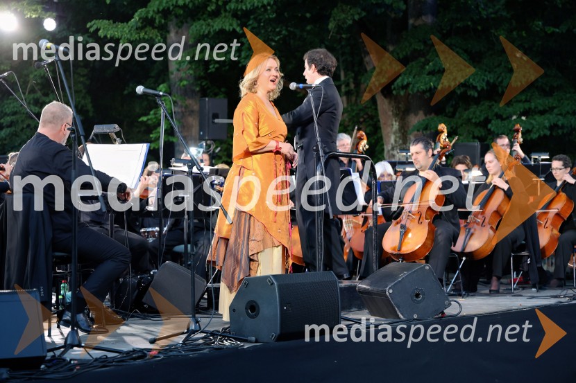 Andreja Zakonjšek Krt, sopranistka10. Operna noč v Mestnem parku 2025