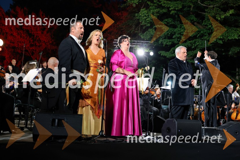  Jaki Jurgec, operni solist;  Andreja Zakonjšek Krt, sopranistka;  Rebeka Lokar, operna pevka;  Željko Lučić, operni pevec10. Operna noč v Mestnem parku 2025
