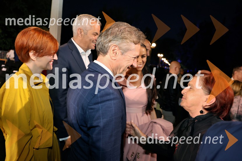 dr. Asta Vrečko, ministrica za kulturo;  Saša Arsenovič, župan občine Maribor, podjetnik; dr. Robert Golob, predsednik vlade RS;  Tina Gaber, fotomodel;  ... 10. Operna noč v Mestnem parku 2025