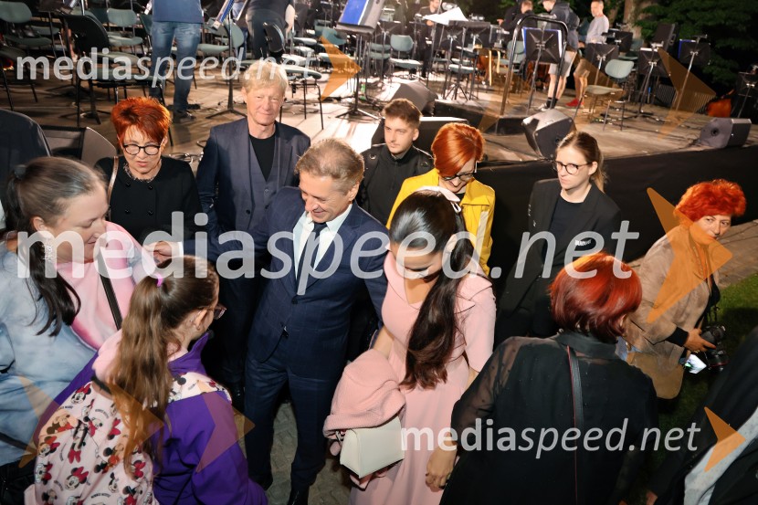  ... ;  ... ;  Matej Avanzo, direktor projekta 