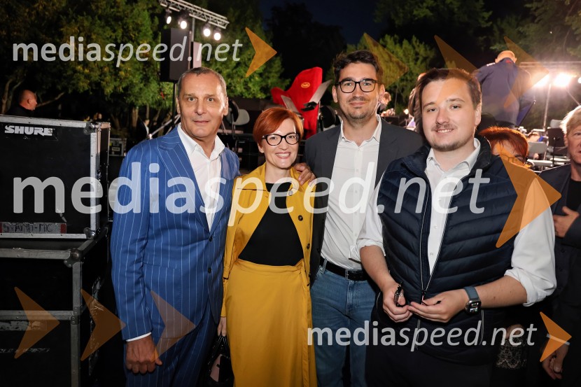  Danilo Rošker, direktor SNG Maribor;  Asta Vrečko, kritičarka, recenzentka, kuratorka in pedagoginja;  ... ;  ... 10. Operna noč v Mestnem parku 2025