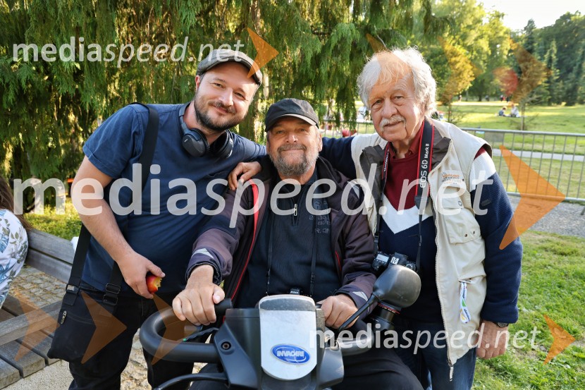  Matjaž Vertuš, fotograf, snemalec, mediaspeed.net;  ... ;  Rade  Bakračevič, predsednik Nadzornega odbora Zveze Srbov Slovenije, fotograf10. Operna noč v Mestnem parku 2025