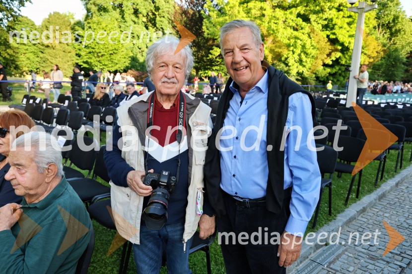  Rade  Bakračevič, predsednik Nadzornega odbora Zveze Srbov Slovenije, fotograf;  Drago Naberšnik10. Operna noč v Mestnem parku 2025