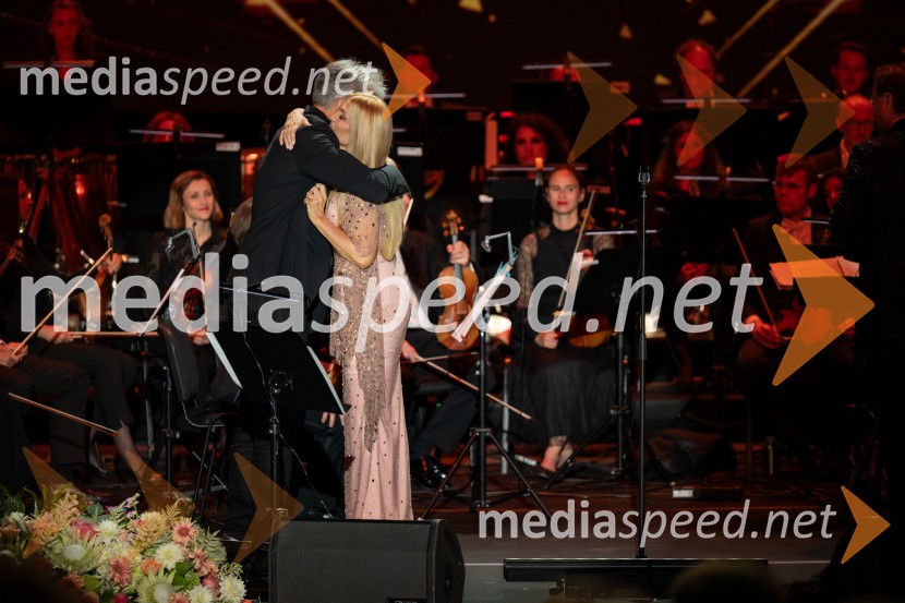  Helena Blagne, pevkaHelena Blagne, koncert ob 40-letnici glasbene kariere