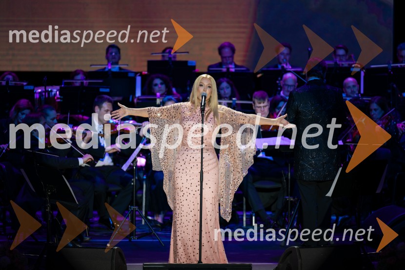  Helena Blagne, pevkaHelena Blagne, koncert ob 40-letnici glasbene kariere