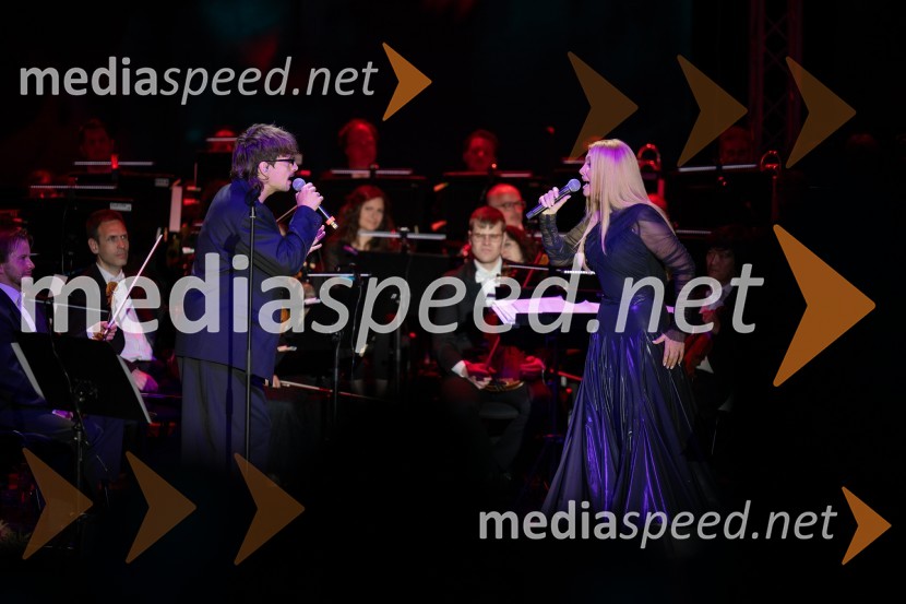  Gregor  Strasbergar, glasbena skupina MRFY;  Helena Blagne, pevkaHelena Blagne, koncert ob 40-letnici glasbene kariere