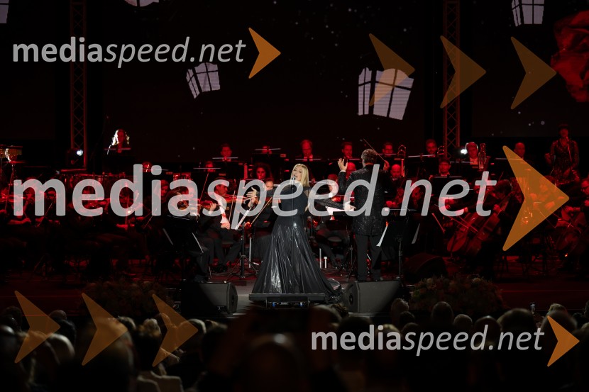  Helena Blagne, pevkaHelena Blagne, koncert ob 40-letnici glasbene kariere