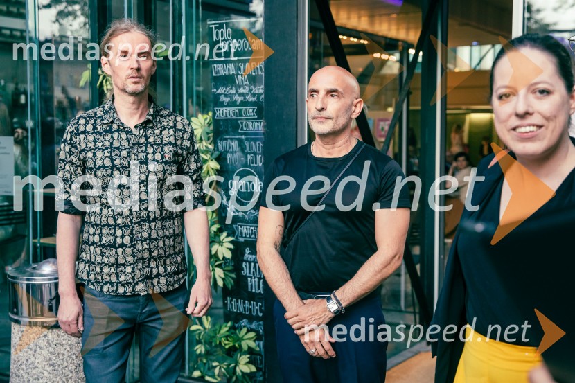  Andrej Jaklič, vodja gledališkega in sodobnoplesnega programa CD;  Rafael Bonachela, koreograf;  Medeja  Medved, Cankarjev domSydney Dance Company: Dvojina, plesna predstava v Cankarjevem domu