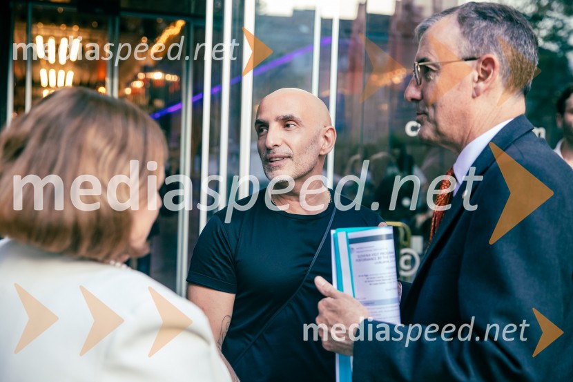  Rafael Bonachela, koreografSydney Dance Company: Dvojina, plesna predstava v Cankarjevem domu