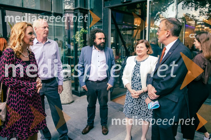  ... ;  ... ;   Jure Novak, generalni direktor, Cankarjev dom;  ... ;  ... Sydney Dance Company: Dvojina, plesna predstava v Cankarjevem domu