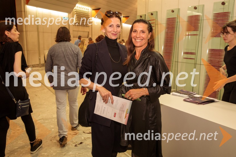  Sanja Neškovič Peršin, koreografinja; nekdanja direktorica Balet Ljubljana;  ... Sydney Dance Company: Dvojina, plesna predstava v Cankarjevem domu