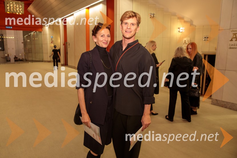  Sanja Neškovič Peršin, koreografinja; nekdanja direktorica Balet Ljubljana;  Lukas Zuschlag, umetniški direktor ljubljanskega baletaSydney Dance Company: Dvojina, plesna predstava v Cankarjevem domu