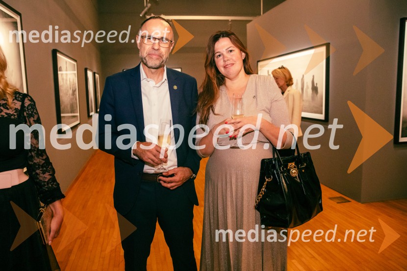  ... ;  Barbara Novak, Čarobni danSydney Dance Company: Dvojina, plesna predstava v Cankarjevem domu