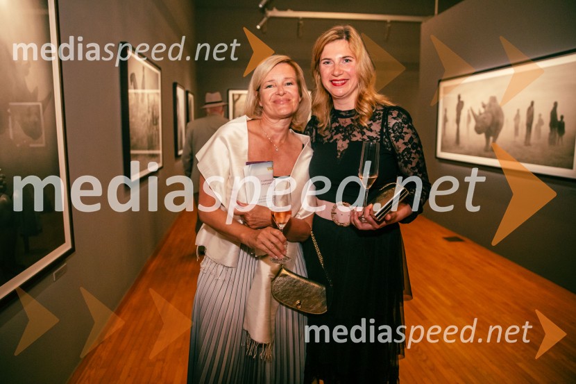  ... ;  Barbara Čepirlo Čičigoj, odnosi z javnostjo Opera in Balet LjubljanaSydney Dance Company: Dvojina, plesna predstava v Cankarjevem domu