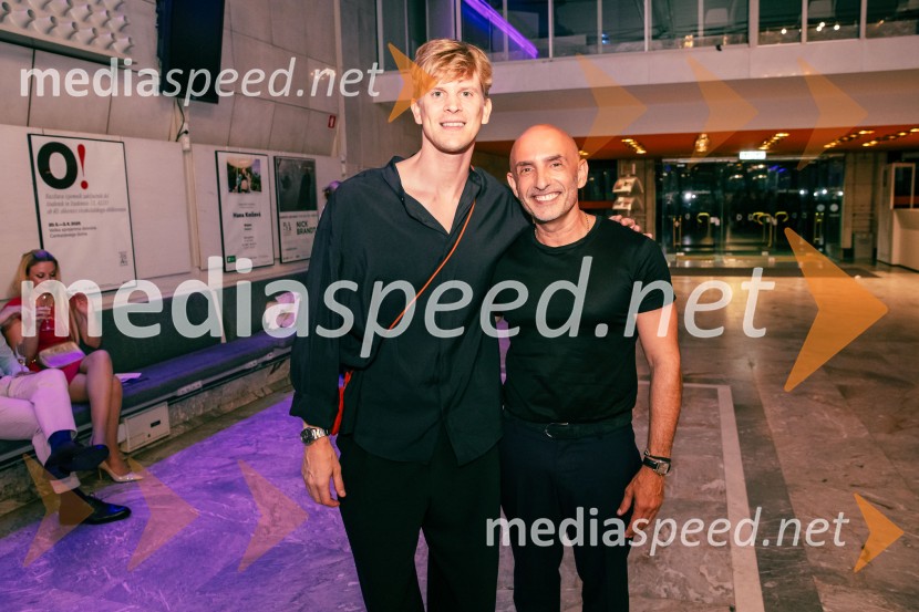  Lukas Zuschlag, umetniški direktor ljubljanskega baleta;  Rafael Bonachela, koreografSydney Dance Company: Dvojina, plesna predstava v Cankarjevem domu